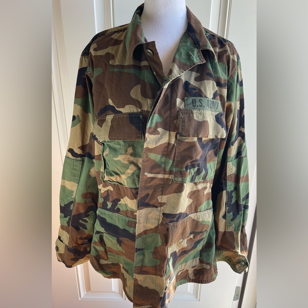 Vintage US Army Camouflage Military Jacket Size Medium